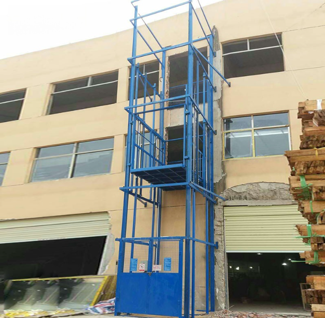 武平建材厂室外物料提升